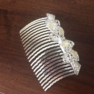 Rhinestone hair brooch